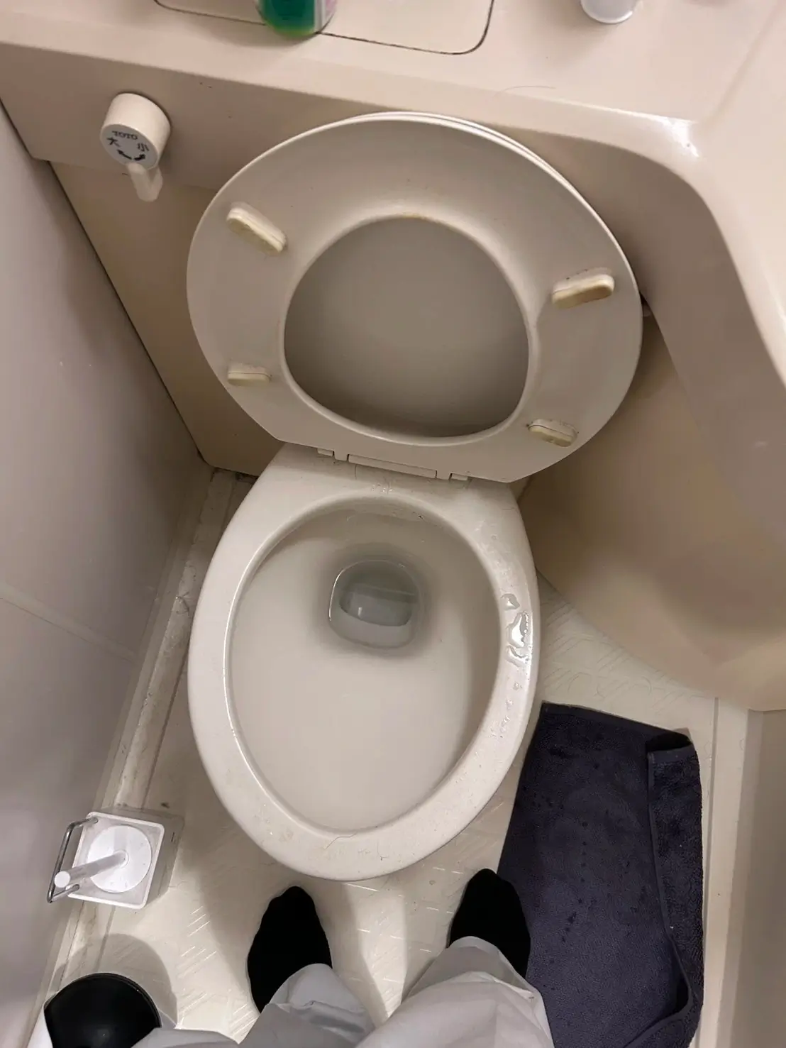 水が流れず焦ったトイレつまりを即日解消-横浜市神奈川区