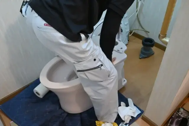 【実例紹介】プロはこう直す！「つまり専門チーム」のトイレ高圧洗浄事例